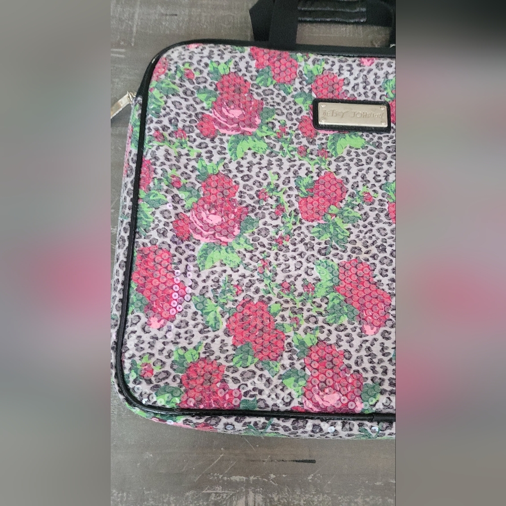 Betsey Johnson Roses & Cheetah Laptop Computer Case - Picture 2 of 16